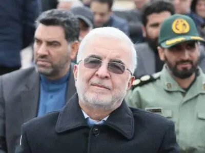 تامین ۱۰۰۰ مگاوات برق خورشیدی در تابستان آینده ۱۴۰۴