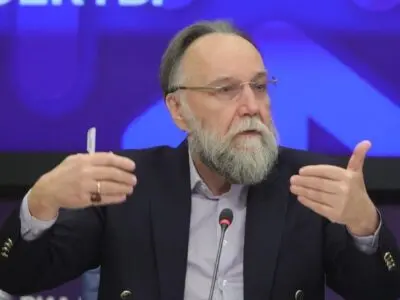 فیلسوف مشهور روس: ایران، موفق‌ترین کشور منطقه است