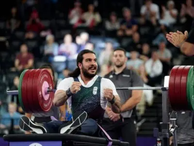 محسن بختیار عضو تیم ملی پاراوزنه برداری ایران