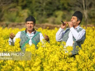 نوروز خوانی از آیین‌های موسیقایی دیرینه ایران‌زمین است که قدمت آن به پیش از اسلام می‌رسد و امروزه در گیلان، سمنان و مازندران، در اسفندماه برگزار می‌شود نوروز خوانی، نوروزی یا بهارخوانی از جمله آیین‌های باستانی ایران‌زمین است که بیش از هزار سال قدمت دارد و بنا بر برخی مستندات، به ایران قبل از اسلام  برمی‌گردد.