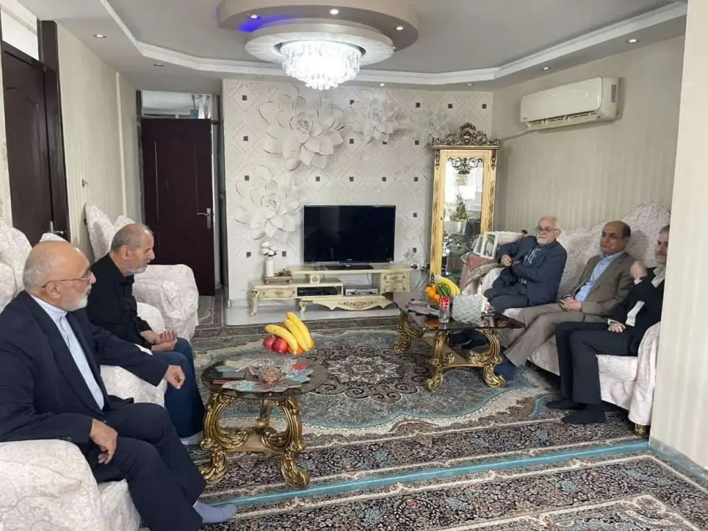 عیادت استاندار گیلان از خیر پیشکسوت مدرسه‌ساز