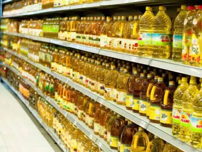 توزیع ۳۰۰ تن روغن در گیلان آغاز شد/ بازار به زودی به وضعیت عادی بازمی‌گردد