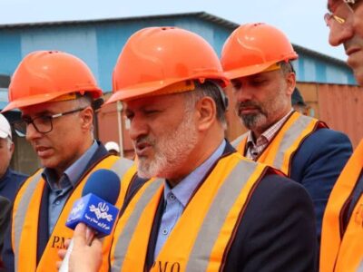 بازدید بازرس کل گیلان از انبارهای کالا و گمرک بندر انزلی