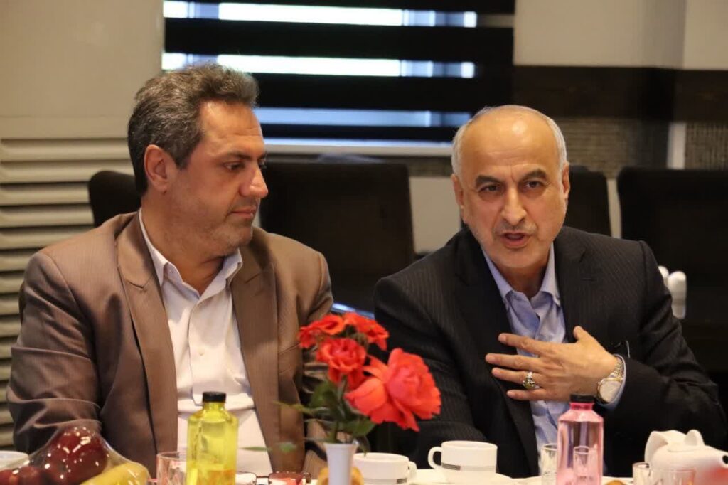 بدون همراهی اصناف با چالش‌ های جدی روبه‌رو می‌شویم