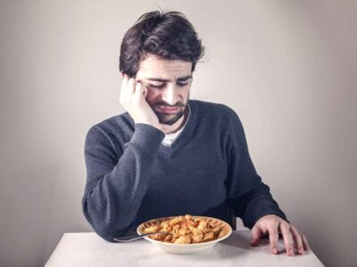 چه زمانی بی‌اشتهایی نگران کننده است؟