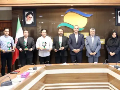 نخستین نشان برتر مدیریت سبز به فعالان اقتصادی منطقه آزاد انزلی اهدا شد
