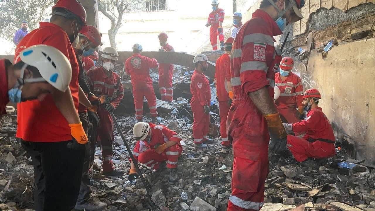 در خط مقدم بدون اسلحه؛ قهرمانانی با ماسک و کیف امداد