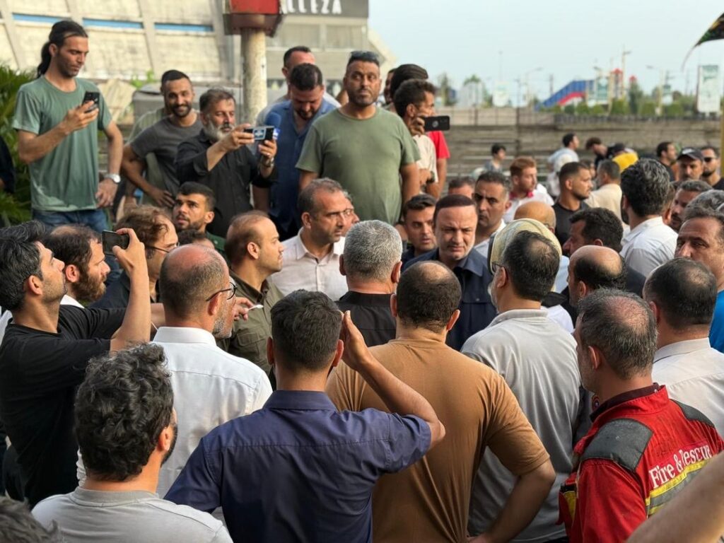 بازدید میدانی دبیر شورای‌عالی مناطق آزاد از محل آتش‌سوزی مجتمع ونوس انزلی