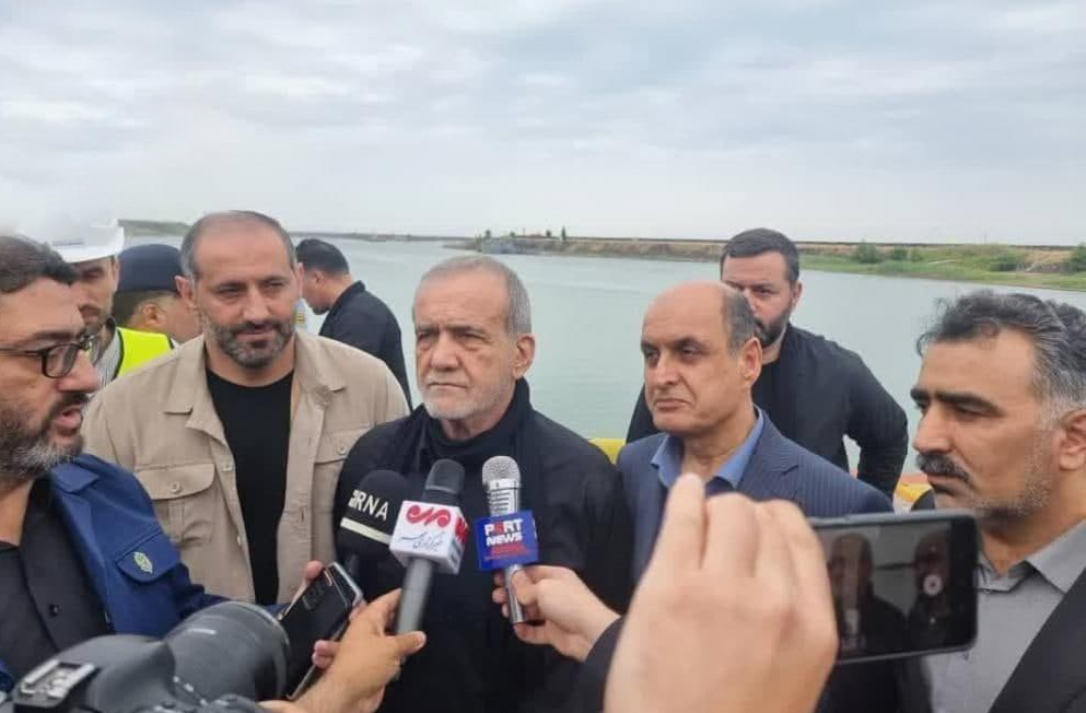 پزشکیان در آستارا: تکمیل راه‌های ارتباطی با همسایگان شمالی اولویت دولت است