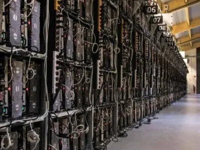 پشت‌پرده کمبود برق در ایران؛ استخراج غیرقانونی بیت‌کوین و مقاومت مجلس در برابر تغییر ساعت