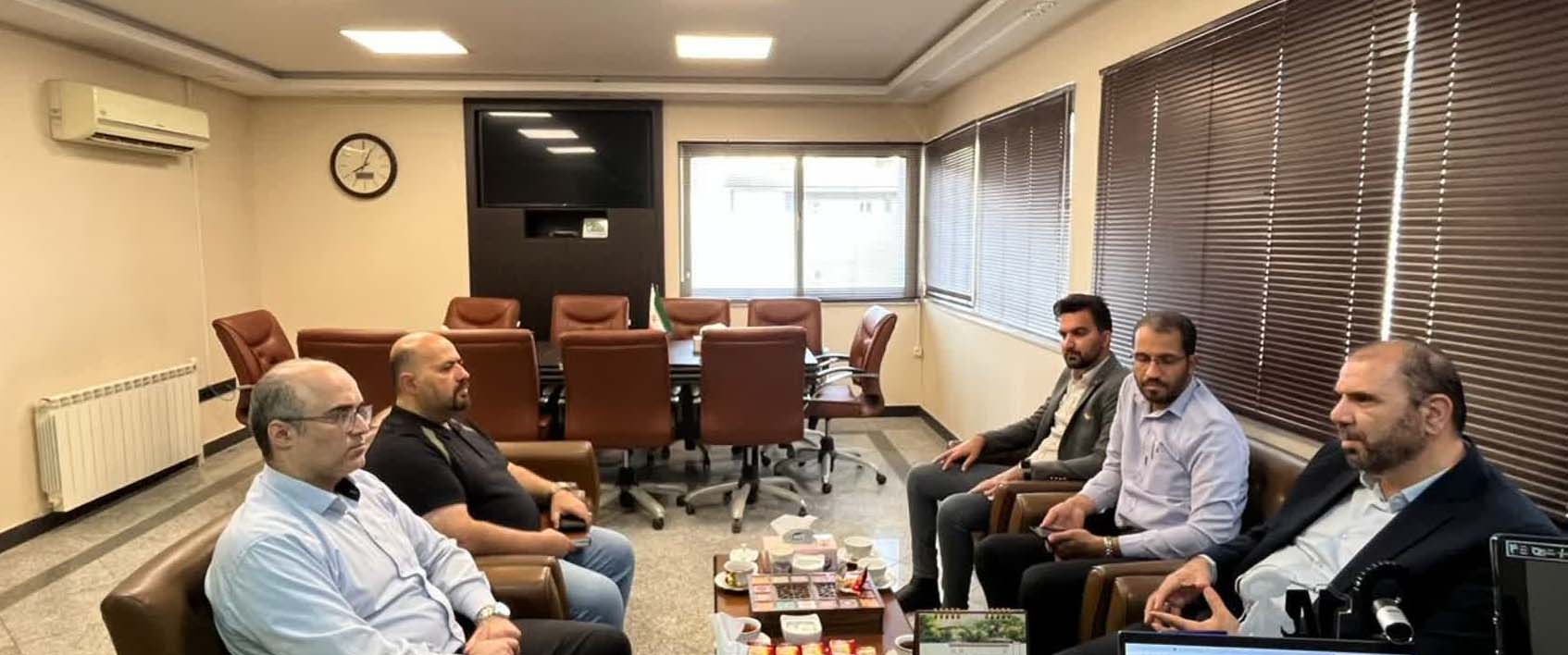نشست راهبردی توسعه سرمایه‌گذاری دانش‌بنیان در آبزی‌پروری گیلان با حضور پارک علم و فناوری و شرکت بین‌المللی نگار نصر