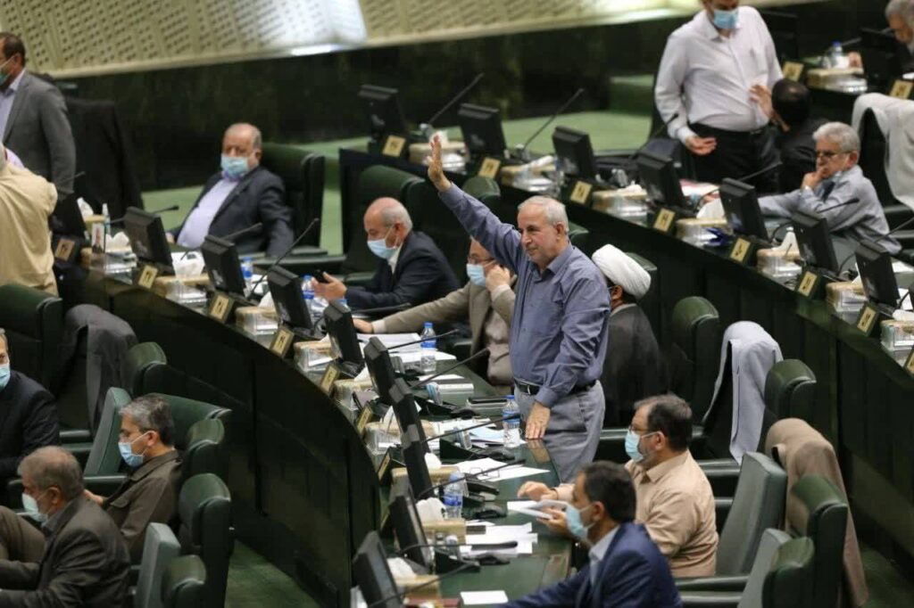 درخواست نماینده رشت برای لغو مصوبه واردات برنج در زمان برداشت