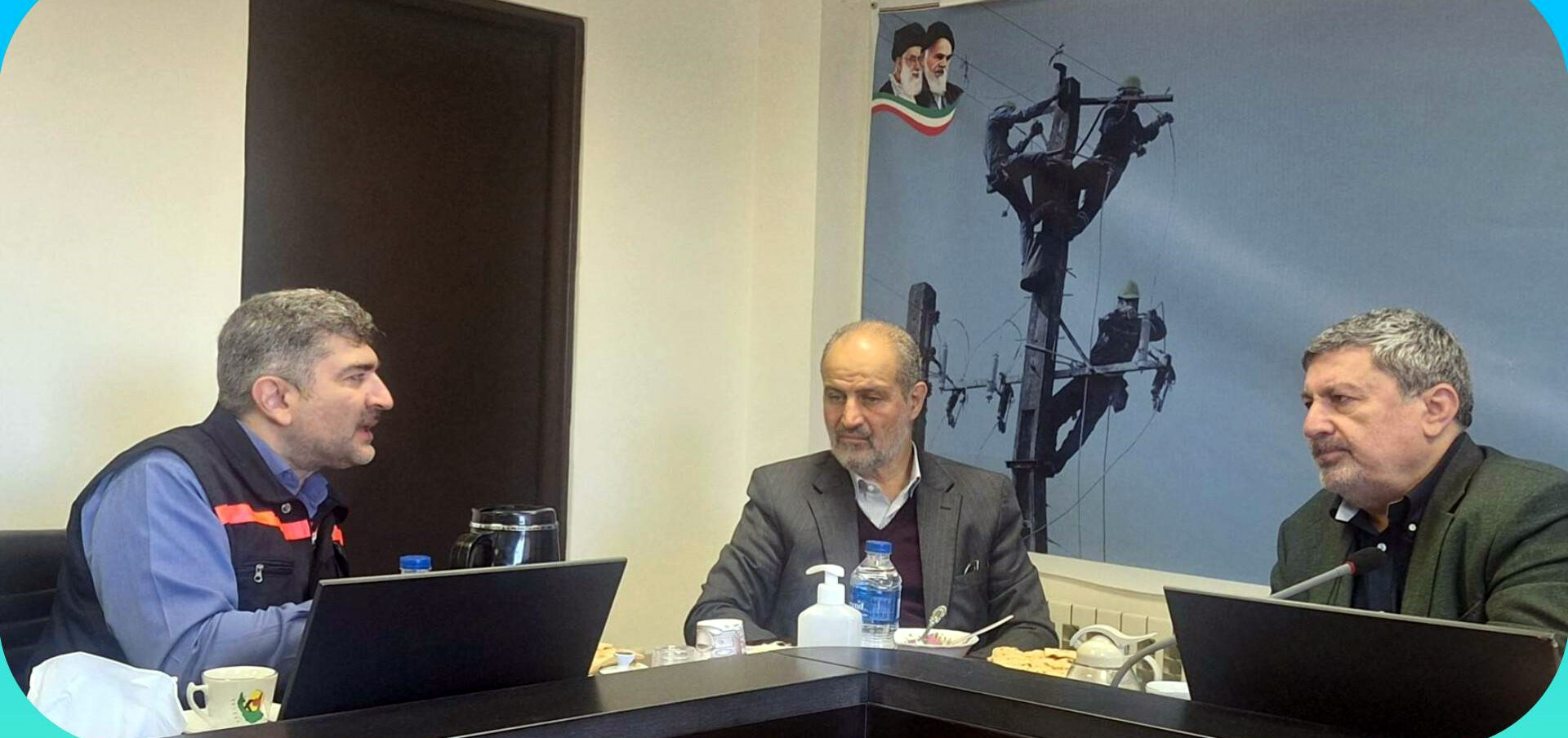 بازدید رئیس شورای اطلاع‌رسانی دولت از توزیع برق گیلان؛ تأکید بر نوآوری و توسعه پایدار