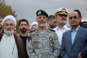 امیر دریادار سیاری: تقاطع شهدای نیروی دریایی یادگار ایثار و مقاومت است