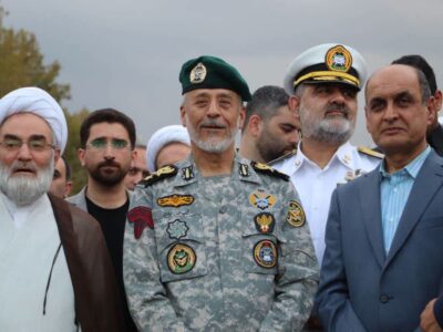 امیر دریادار سیاری: تقاطع شهدای نیروی دریایی یادگار ایثار و مقاومت است