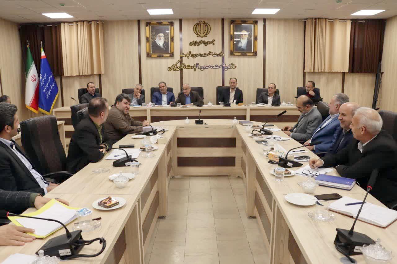 پورحیدری: احدی حق گرانفروشی به بهانه بازی‌های خصمانه سیاسی را ندارد