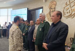 تقدیراز فرمانده سپاه قدس گیلان به پاس برگزاری موفق کنگره ۸۰۰۰ شهید استان