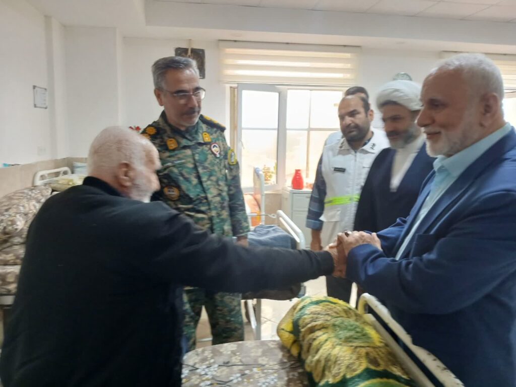 بازدید فرمانده یگان ویژه گیلان از آسایشگاه معلولین و سالمندان رشت به‌مناسبت هفته نیروی انتظامی