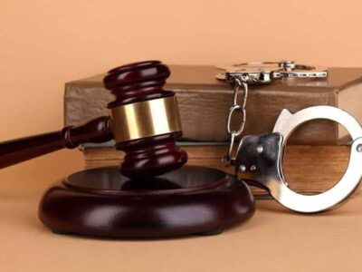 بازداشت شهردار اسبق و کارکنان شهرداری رحیم‌آباد به اتهام اختلاس