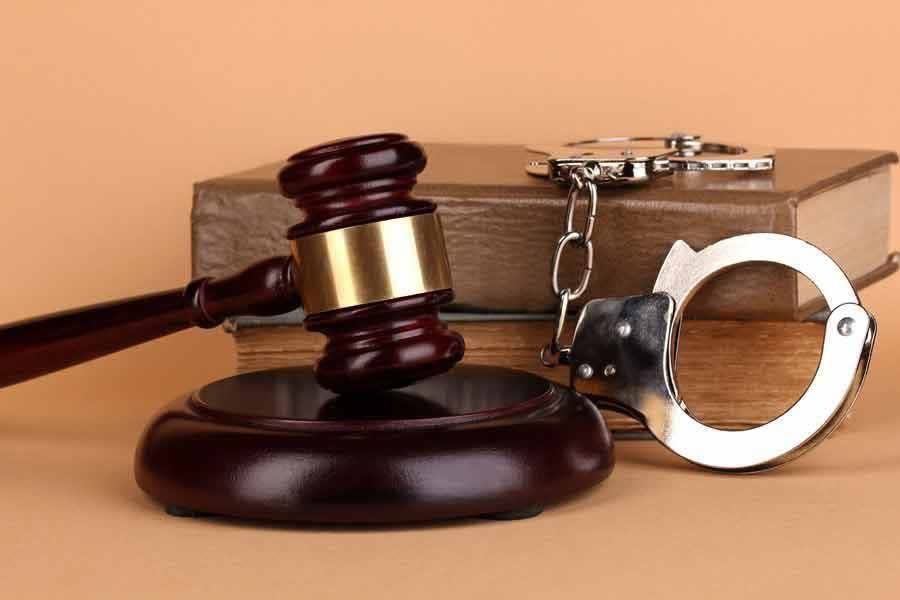 بازداشت شهردار اسبق و کارکنان شهرداری رحیم‌آباد به اتهام اختلاس