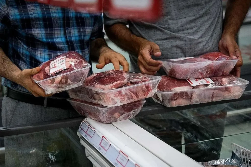 بازگشت گوشت تنظیم بازار پس از شش ماه غیبت / نرخ جدید گوشت گوسفندی و گوساله اعلام شد