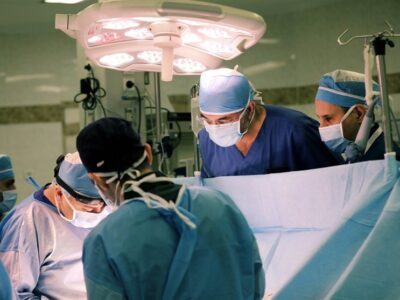 بازار داغ پزشک‌بلاگری؛ وقتی اخلاق قربانی سود و شهرت می‌شود