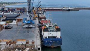 تثبیت جایگاه بندر کاسپین در دریای خزر؛ رشد ۵۶ درصدی پهلودهی کشتی‌ها