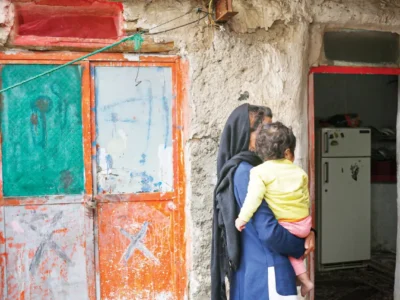 پرسش کارگران از دولت: اگر ۳۰ میلیون درآمد رفاه است، چرا مدیران با همین رقم زندگی نکنند؟