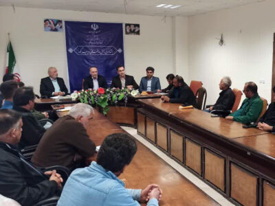 نشست مدیر آبفای سیاهکل با دهیاران برای پیگیری مطالبات دولتی بند «ژ» قانون بودجه ۱۴۰۴