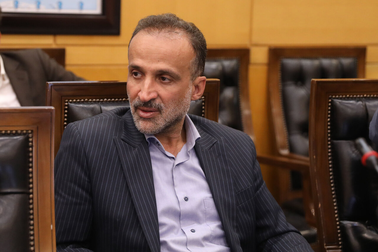 انتقاد عضو کمیسیون عمران از انفعال مرکز تحقیقات مسکن؛ صنعتی‌سازی راه نجات برنامه هفتم