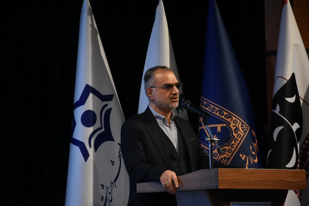 کارگرنیا: تئاتر هویت فرهنگی شهر است