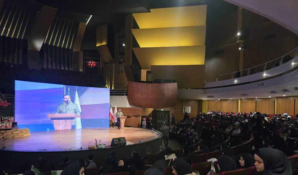 فرمانده سپاه قدس گیلان: مبارزه با استکبار راه شهدا است