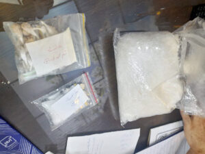 کشف بيش از يک کيلوگرم شيشه و هروئين در بندرانزلي