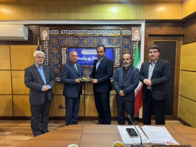 قرارداد ساخت و بهره‌برداری کشتی مهتاب در تالاب عینک؛ گامی مؤثر در توسعه گردشگری آبی رشت