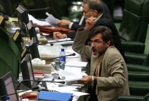 جدال لفظی کوچک‌زاده و حاجی‌بابایی در صحن مجلس