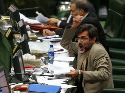 جدال لفظی کوچک‌زاده و حاجی‌بابایی در صحن مجلس