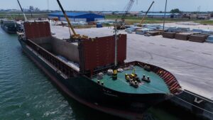 ثبت رشد قابل توجه در تخلیه، بارگیری و صادرات بندر کاسپین