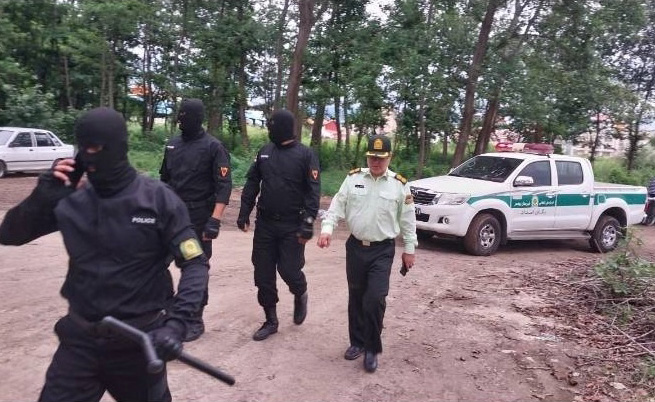 باند ۸ نفره حفاران غیرمجاز در دل کوه‌های رودبار به دام افتاد