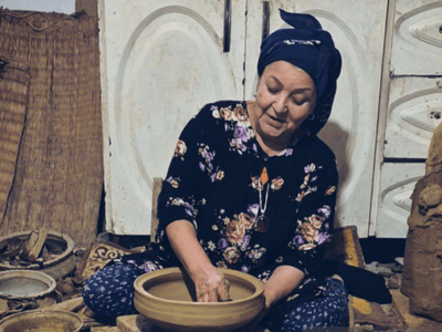 از خاک جیرده تا سفره‌های جهان؛ روایت سفالگری که مرزها را پشت سر گذاشت