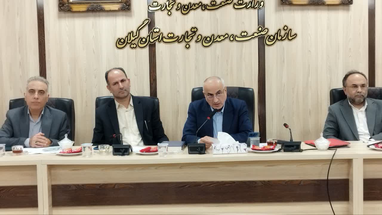 پورحیدری: اجازه التهاب‌سازی در بازار به بهانه تغییر قیمت بنزین را نمی‌دهیم