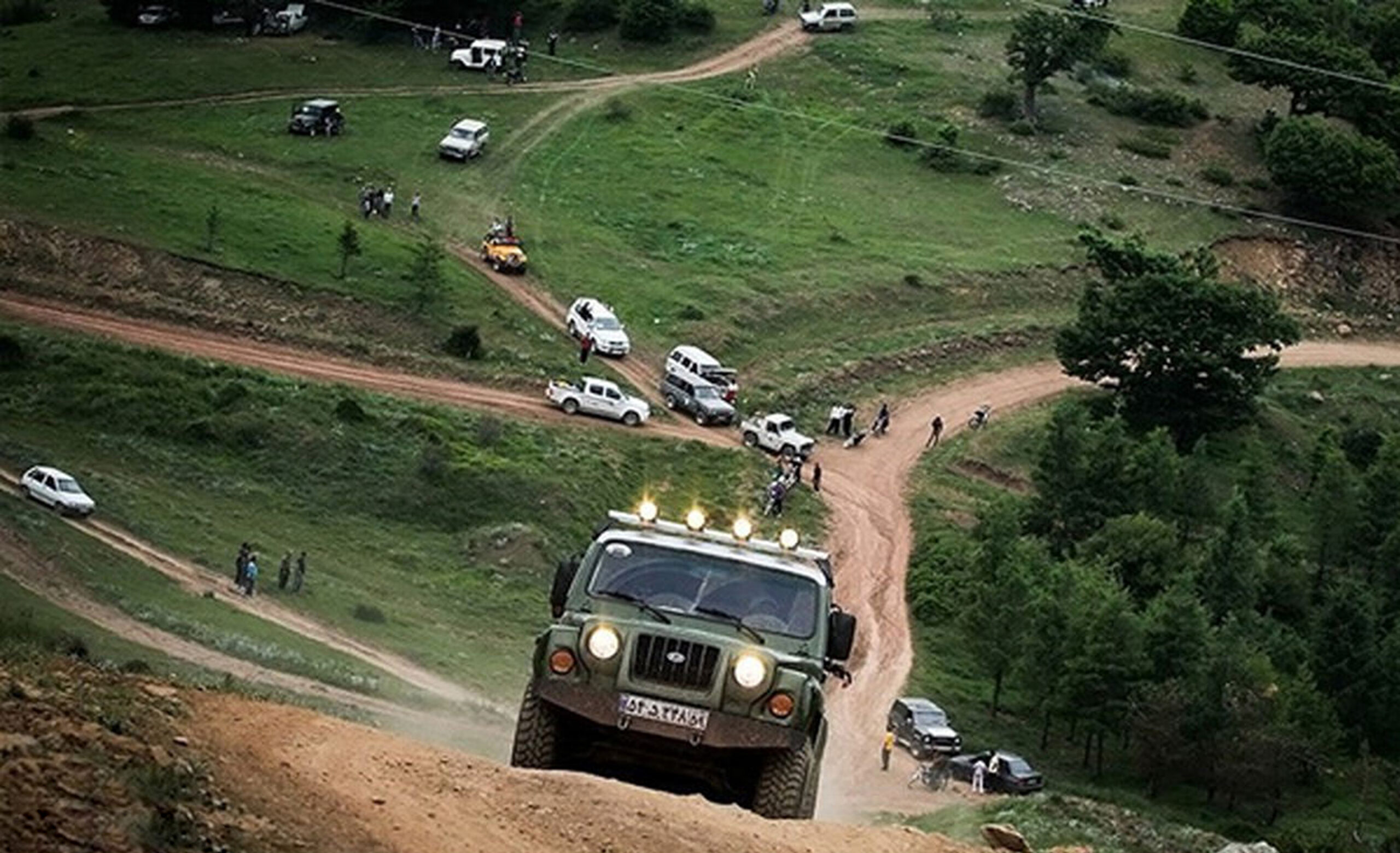 غول‌های آفرود روی سینه هیرکانی / از تخریب خاک تا حریق جنگلی