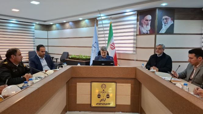 فرماندار رشت: دستفروشان باید ساماندهی شوند