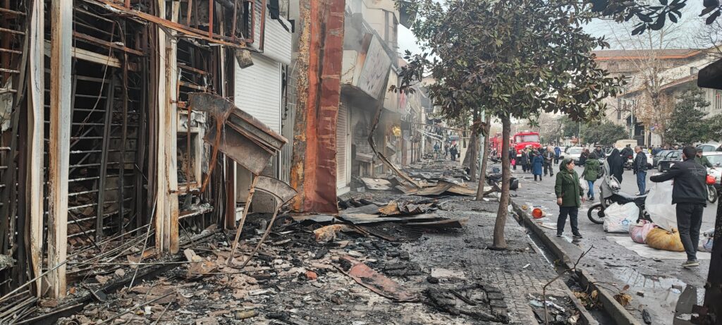 تأمین اجتماعی به یاری بازاریان رشت آمد؛ استمهال بدهی‌ها و تسهیل بیمه‌ها