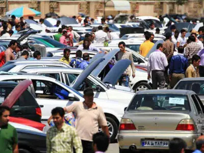 بازار خودرو در رکود مطلق؛ تورم و قیمت‌های نجومی، خرید و فروش را به صفر رسانده است