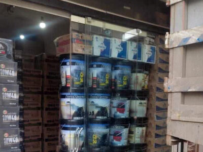 ۱۰ تن روغن موتور قاچاق در رشت کشف شد