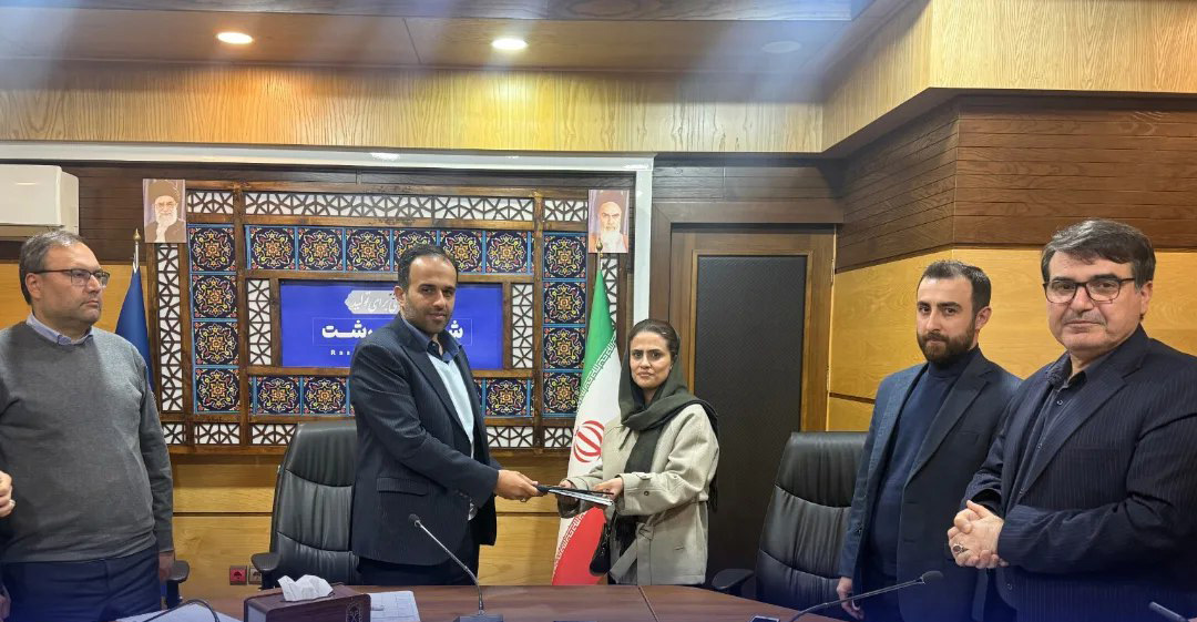 قرارداد سرمایه‌گذاری «کافه‌کتاب» در رشت امضا شد