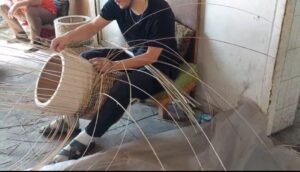 مرواربافی آستانه‌اشرفیه در فهرست شهرهای ملی صنایع‌دستی ثبت شد