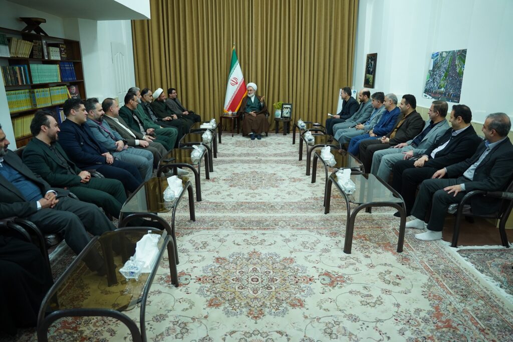 هم‌افزایی حاکمیت و مردم کلید عبور از پیچ‌های اقتصادی است