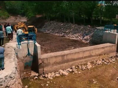 اجرای پروژه دائمی‌سازی سردهنه نهر کریمی در کوچصفهان برای تأمین آب پایدار کشاورزی