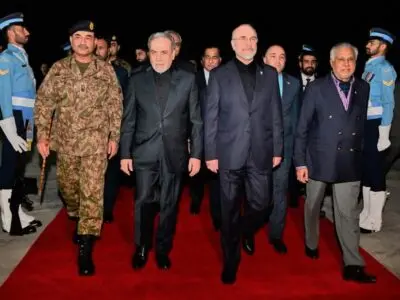 حواشی پوشش ژنرال عاصم منیر در استقبال از قالیباف و ونس